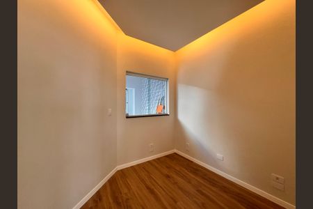 Casa à venda com 244m², 3 quartos e 5 vagas Casa à venda com 244m², 3 quartos e 5 vagasDespensa
