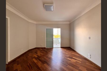 Casa à venda com 244m², 3 quartos e 5 vagas Casa à venda com 244m², 3 quartos e 5 vagasSuite 3