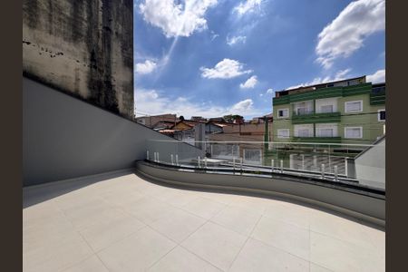 Casa à venda com 244m², 3 quartos e 5 vagas Casa à venda com 244m², 3 quartos e 5 vagasSacada integrada a suíte 1 e 2