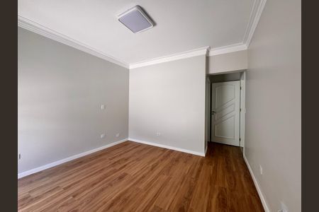 Casa à venda com 244m², 3 quartos e 5 vagas Casa à venda com 244m², 3 quartos e 5 vagasSuite 2