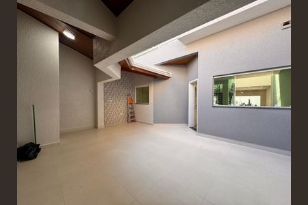 Casa à venda com 244m², 3 quartos e 5 vagas Casa à venda com 244m², 3 quartos e 5 vagasÁrea gourmet