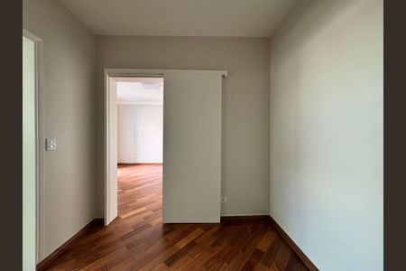Casa à venda com 244m², 3 quartos e 5 vagas Casa à venda com 244m², 3 quartos e 5 vagasCloset suite 3
