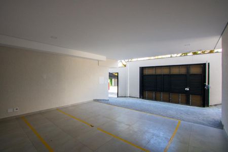 Casa à venda com 130m², 3 quartos e 4 vagas Casa à venda com 130m², 3 quartos e 4 vagasGaragem