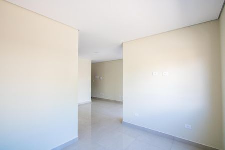 Casa à venda com 130m², 3 quartos e 4 vagas Casa à venda com 130m², 3 quartos e 4 vagasSala