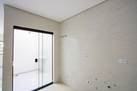 Casa à venda com 130m², 3 quartos e 4 vagas Casa à venda com 130m², 3 quartos e 4 vagasCozinha