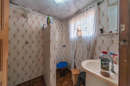 Casa à venda com 235m², 2 quartos e 1 vagaBanheiro 