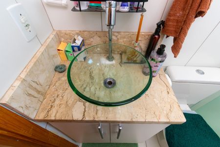 Apartamento à venda com 52m², 2 quartos e 1 vaga Apartamento à venda com 52m², 2 quartos e 1 vagaBanheiro