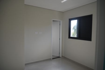 Casa à venda com 130m², 3 quartos e 4 vagasQuarto Suíte