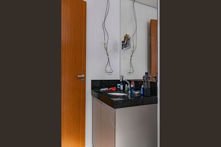 Apartamento à venda com 96m², 2 quartos e 2 vagas Apartamento à venda com 96m², 2 quartos e 2 vagasBanheiro da Suíte