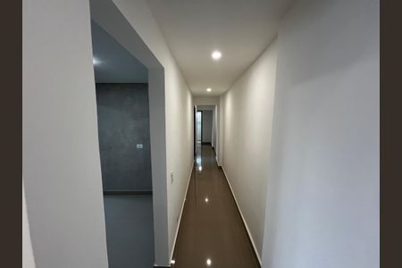 Apartamento à venda com 74m², 2 quartos e sem vaga Apartamento à venda com 74m², 2 quartos e sem vagaCorredor