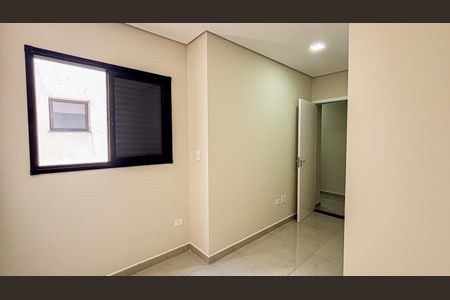 Casa à venda com 130m², 3 quartos e 4 vagas Casa à venda com 130m², 3 quartos e 4 vagasQuarto 2