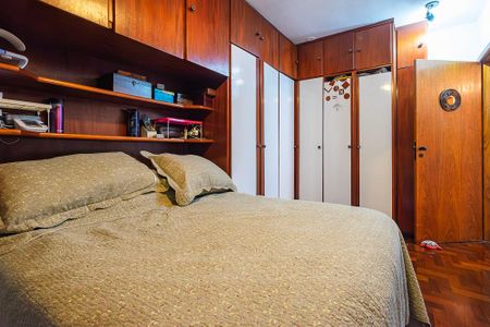 Casa à venda com 230m², 6 quartos e 3 vagas Casa à venda com 230m², 6 quartos e 3 vagasCasa 1 - Suíte