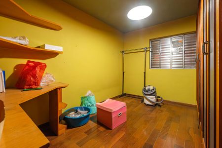 Casa à venda com 230m², 6 quartos e 3 vagas Casa à venda com 230m², 6 quartos e 3 vagasCasa 2 - Quarto 2