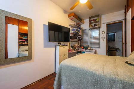 Casa à venda com 230m², 6 quartos e 3 vagas Casa à venda com 230m², 6 quartos e 3 vagasCasa 1 - Suíte