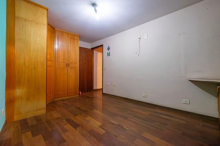 Casa à venda com 230m², 6 quartos e 3 vagas Casa à venda com 230m², 6 quartos e 3 vagasCasa 2 - Suíte