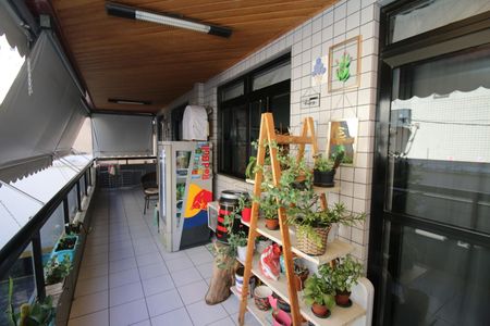 Apartamento à venda com 110m², 4 quartos e 1 vagaVaranda