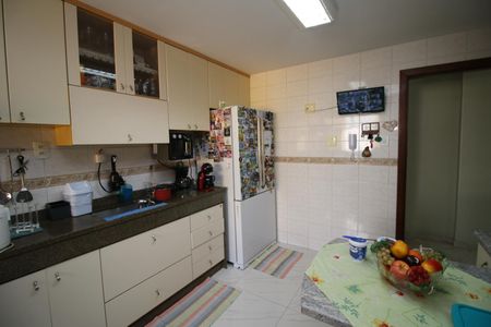 Apartamento à venda com 110m², 4 quartos e 1 vagaCozinha
