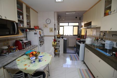 Apartamento à venda com 110m², 4 quartos e 1 vagaCozinha