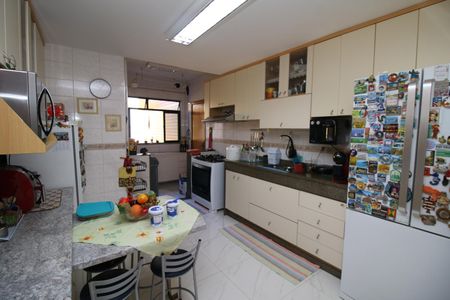 Apartamento à venda com 110m², 4 quartos e 1 vagaCozinha