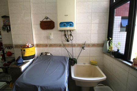 Apartamento à venda com 110m², 4 quartos e 1 vagaÁrea de Serviço