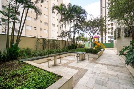 Apartamento à venda com 125m², 4 quartos e 3 vagas Apartamento à venda com 125m², 4 quartos e 3 vagasÁrea externa