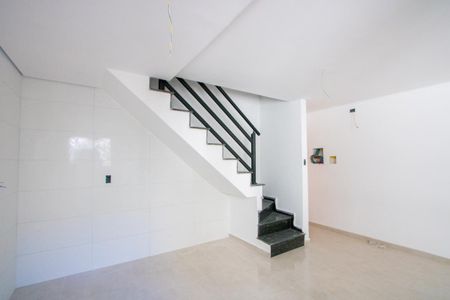 Apartamento para alugar com 160m², 3 quartos e 2 vagas Apartamento para alugar com 160m², 3 quartos e 2 vagasSala/Cozinha