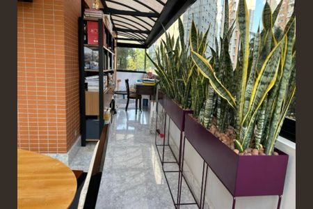 Apartamento à venda com 220m², 3 quartos e 4 vagas