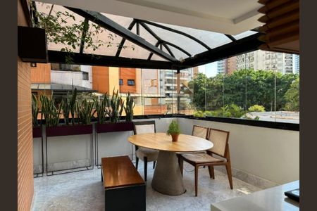 Apartamento à venda com 220m², 3 quartos e 4 vagas