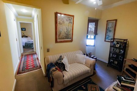 Apartamento à venda com 300m², 4 quartos e 4 vagas Apartamento à venda com 300m², 4 quartos e 4 vagasSaleta