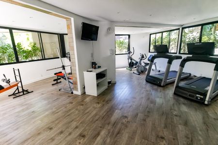 Apartamento à venda com 300m², 4 quartos e 4 vagas Apartamento à venda com 300m², 4 quartos e 4 vagasÁrea comum - Academia