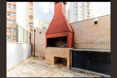 Apartamento à venda com 32m², 1 quarto e 1 vaga