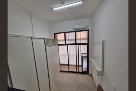 Apartamento à venda com 28m², 1 quarto e sem vaga