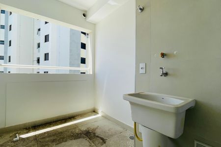 Apartamento à venda com 56m², 2 quartos e 1 vaga Apartamento à venda com 56m², 2 quartos e 1 vagaCozinha e Área de Serviço