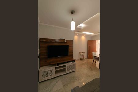 Apartamento à venda com 130m², 3 quartos e 2 vagas Apartamento à venda com 130m², 3 quartos e 2 vagasSala de TV / Jantar