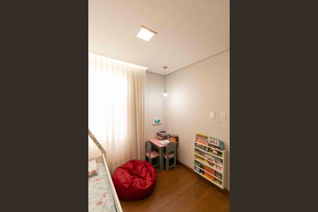 Apartamento à venda com 130m², 3 quartos e 2 vagas Apartamento à venda com 130m², 3 quartos e 2 vagasSuite 1