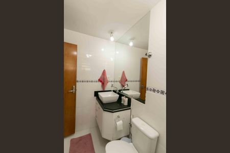 Apartamento à venda com 130m², 3 quartos e 2 vagas Apartamento à venda com 130m², 3 quartos e 2 vagasBanheiro Suite 1