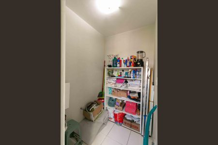 Apartamento à venda com 130m², 3 quartos e 2 vagas Apartamento à venda com 130m², 3 quartos e 2 vagasDespensa
