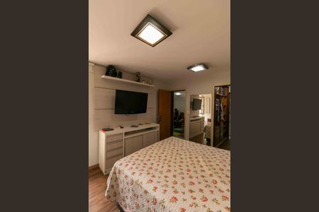 Apartamento à venda com 130m², 3 quartos e 2 vagas Apartamento à venda com 130m², 3 quartos e 2 vagasSuite 2