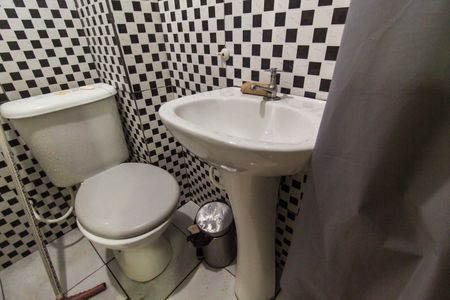 Casa à venda com 62m², 2 quartos e sem vaga Casa à venda com 62m², 2 quartos e sem vagaBanheiro da Suíte