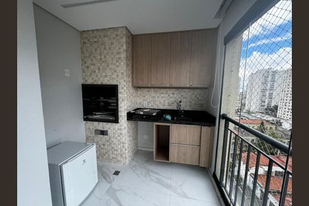Apartamento à venda com 90m², 3 quartos e 2 vagas Apartamento à venda com 90m², 3 quartos e 2 vagasVaranda