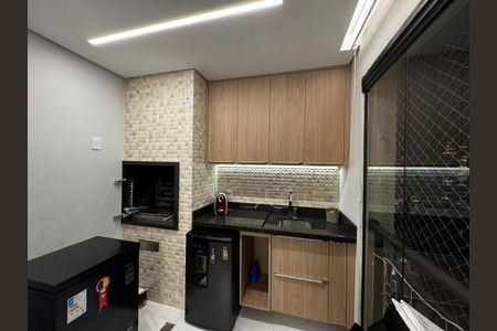 Apartamento à venda com 90m², 3 quartos e 2 vagas Apartamento à venda com 90m², 3 quartos e 2 vagasVaranda