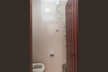 Casa à venda com 134m², 3 quartos e 2 vagasBanheiro 2