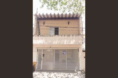 Casa à venda com 134m², 3 quartos e 2 vagasFachada