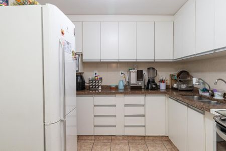 Casa à venda com 134m², 3 quartos e 2 vagasCozinha