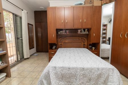 Casa à venda com 134m², 3 quartos e 2 vagasSuíte