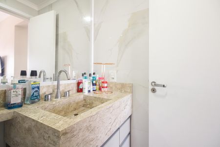 Apartamento à venda com 66m², 2 quartos e 1 vaga Apartamento à venda com 66m², 2 quartos e 1 vagaBanheiro Suíte