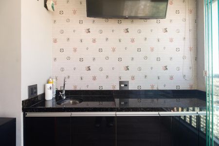 Apartamento à venda com 66m², 2 quartos e 1 vaga Apartamento à venda com 66m², 2 quartos e 1 vagaVaranda