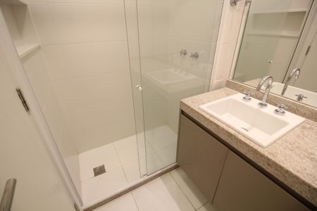 Apartamento à venda com 79m², 2 quartos e 1 vagaBanheiro Social