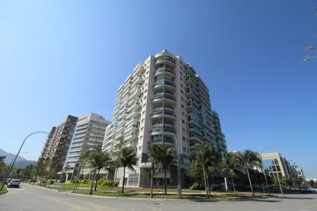 Apartamento à venda com 79m², 2 quartos e 1 vagaFachada