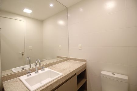 Apartamento à venda com 79m², 2 quartos e 1 vagaBanheiro Social